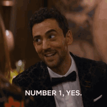 tenor (36).gif