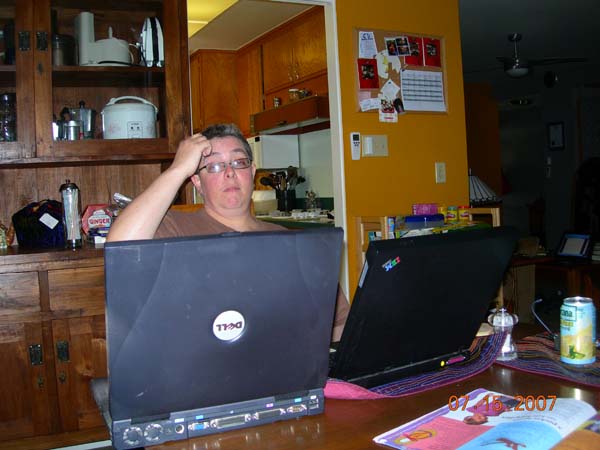 v_two_computers.jpg