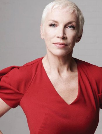 Annie_Lennox-mid_01.jpg