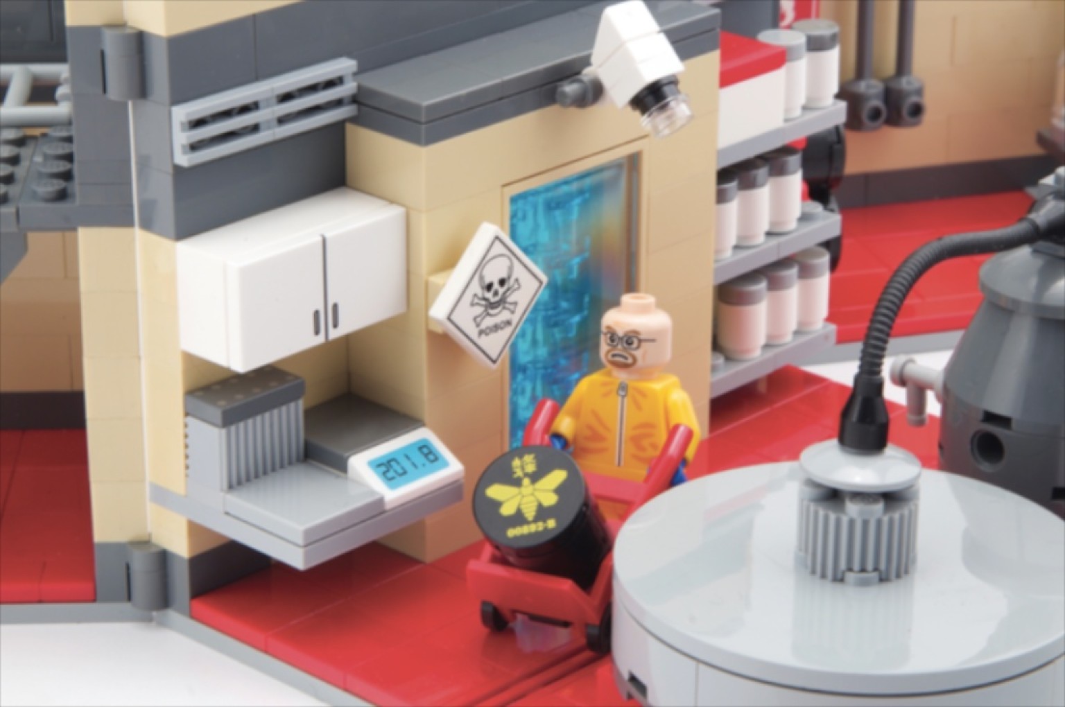 o-BREAKING-BAD-TOY-CRYSTAL-METH-LAB-facebook.jpg