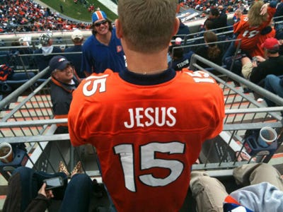 tebow-jesus.jpg