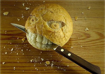 scary_bread_roll.jpg