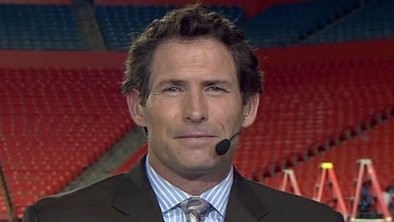 dm_090922_nfl_steve_young.jpg