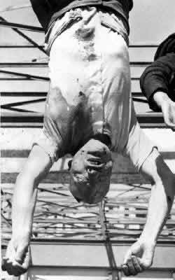 mussolini_dead.jpg