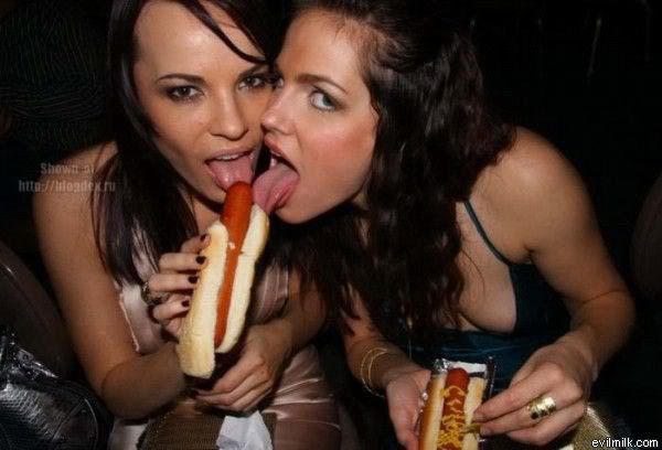 Damn_Good_Hot_Dog.jpg
