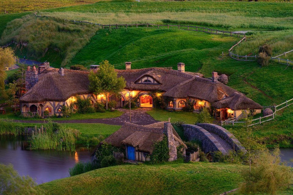 hobbiton-new-zealand.jpg