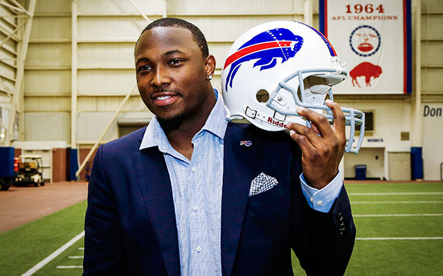 lesean-bills-eagles-2015.jpg