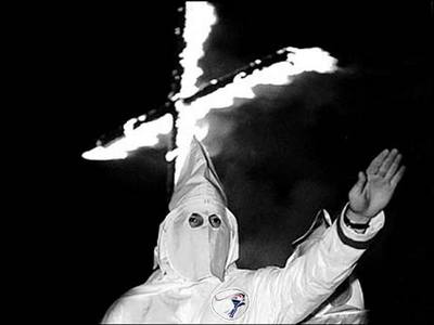 ku-klux-klan-salute-thumb-400x300-911.jpg