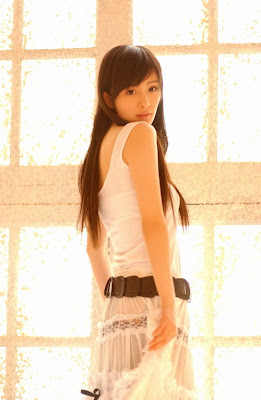 Yang+Mi-01.jpg