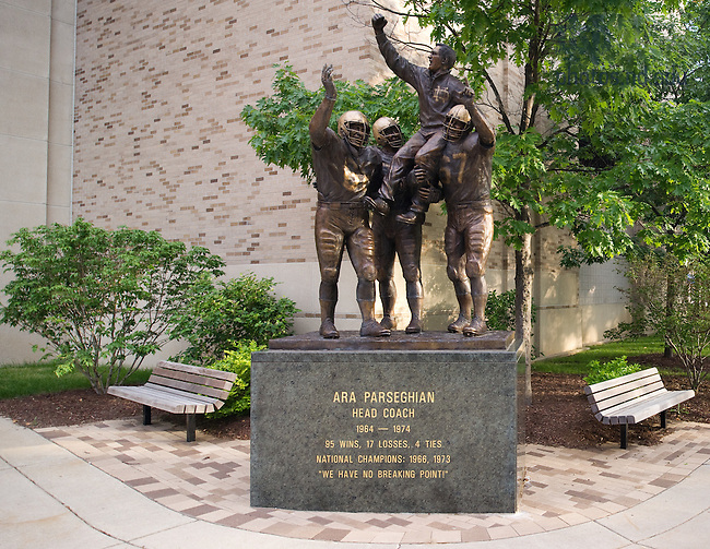 2011-Parseghian-Statue.jpg