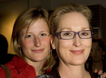 425.gummer.streep.062107.jpg