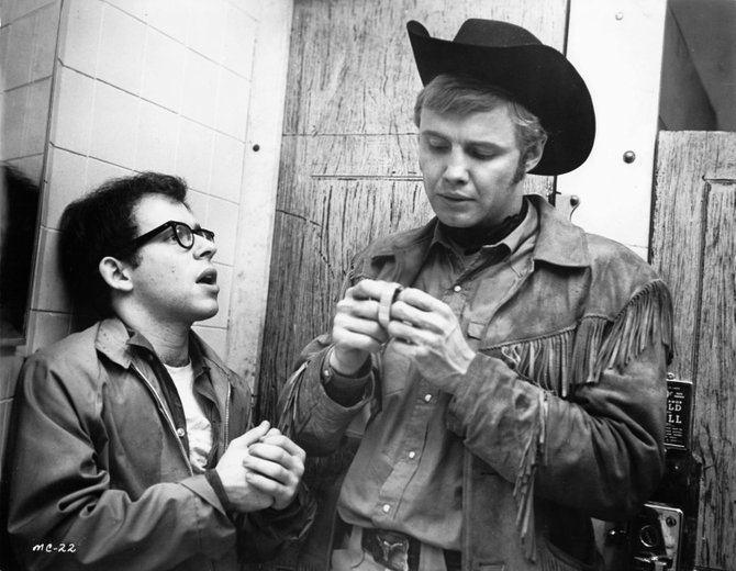 Bob_Balaban_Jon_Voight_t670.jpg