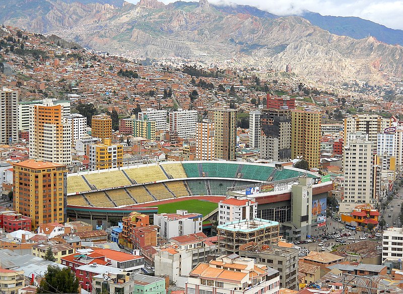 800px-Hernando_Siles_Stadium_-_La_Paz.jpg