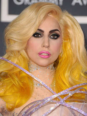 352ccc55c9d65f47_Lady-Gaga-2010-Grammys.jpg