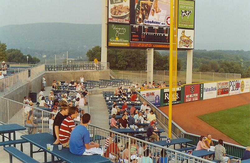 06medlar_scoreboard.jpg