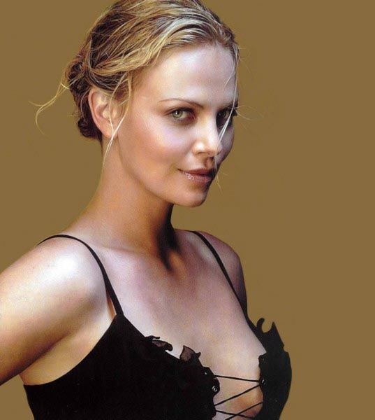 charlize%20theron%207%20(1).jpg