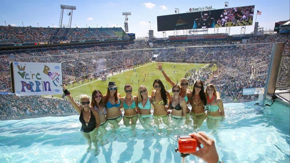 jagsgirls-990x556.jpg