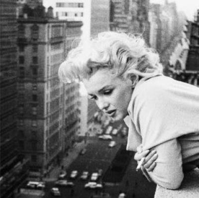 Celebrity-Image-Marilyn-Monroe---Balcony-728217.jpg