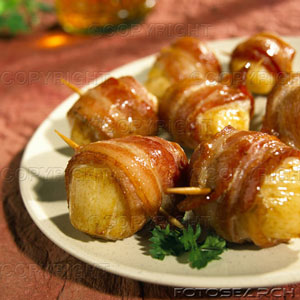 bacon-wrapped-scallops-1574r-016117.jpg